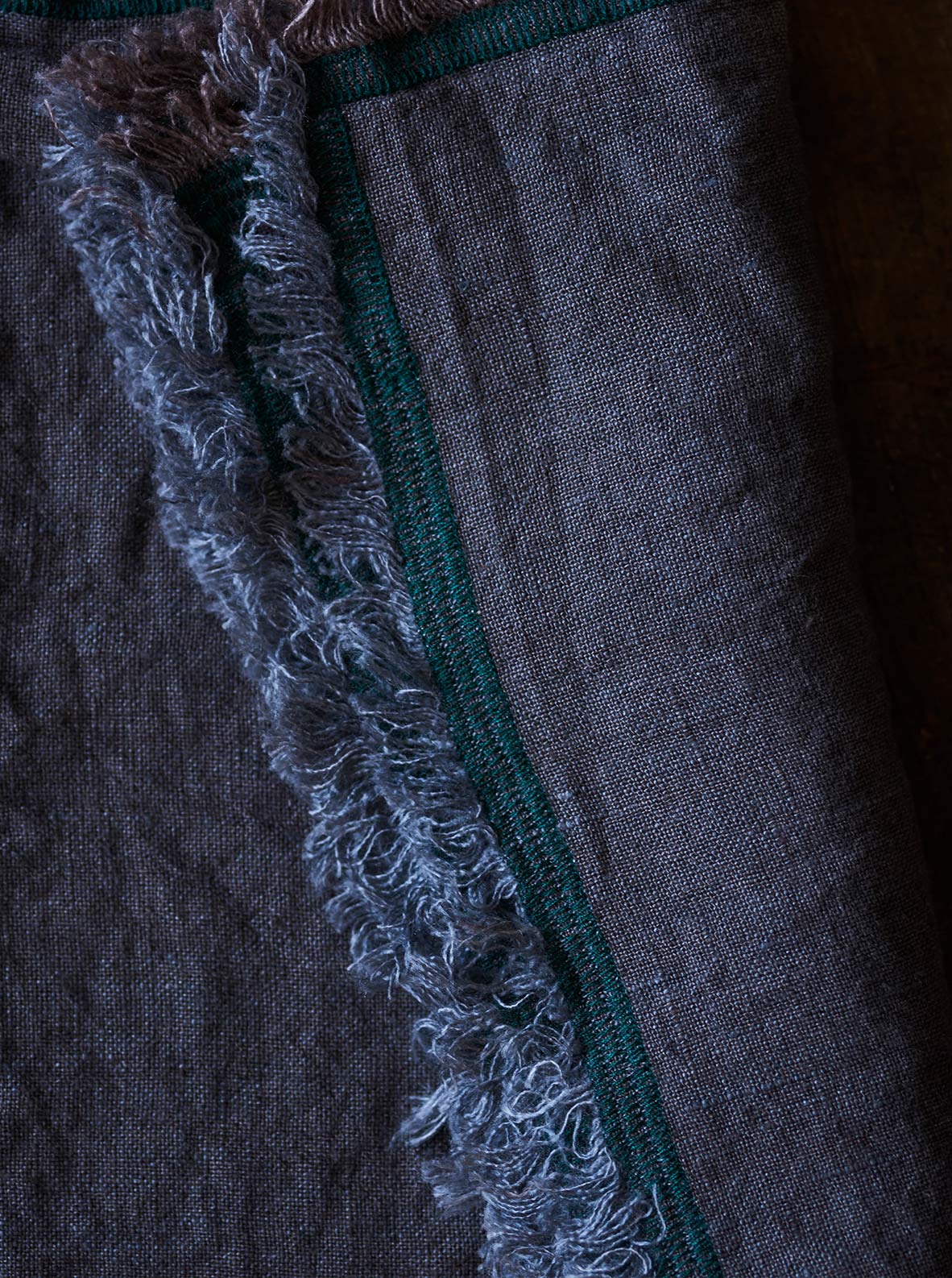 Larusi - Fringe table cloth