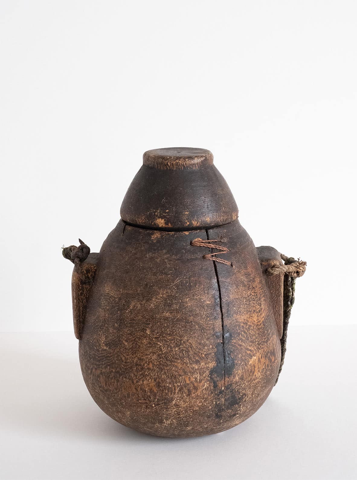 Larusi - Wooden milk jug