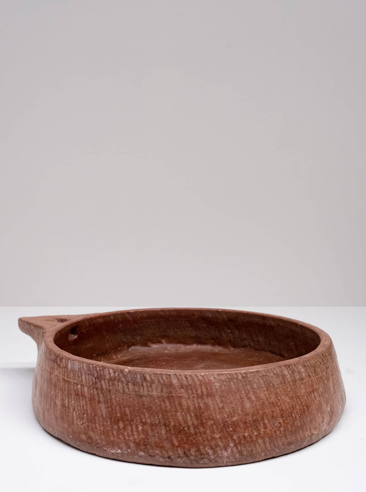 Larusi - FO106-Large vintage stone bowl