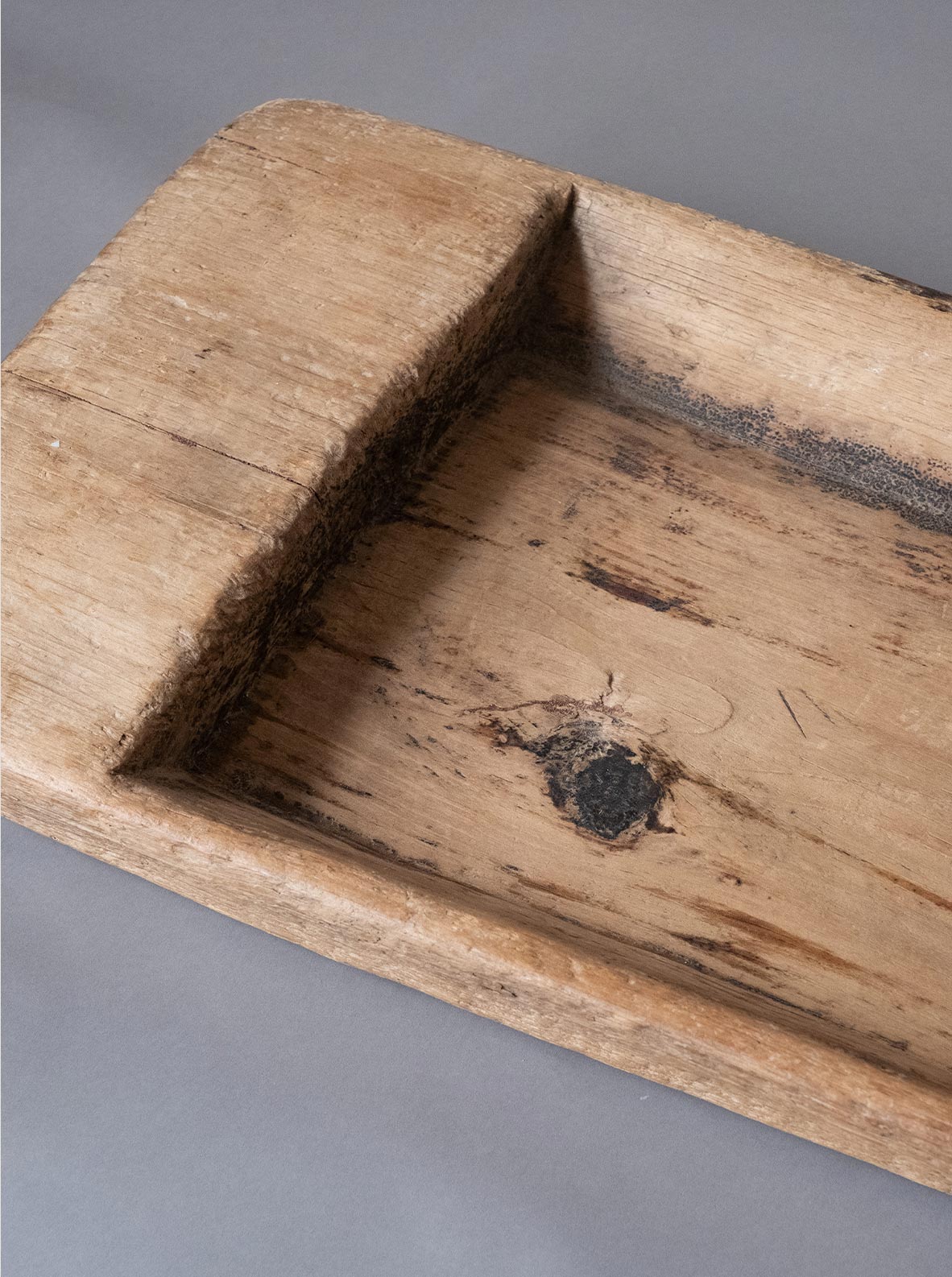 Larusi - FO-143 – Vintage Elm wood platter