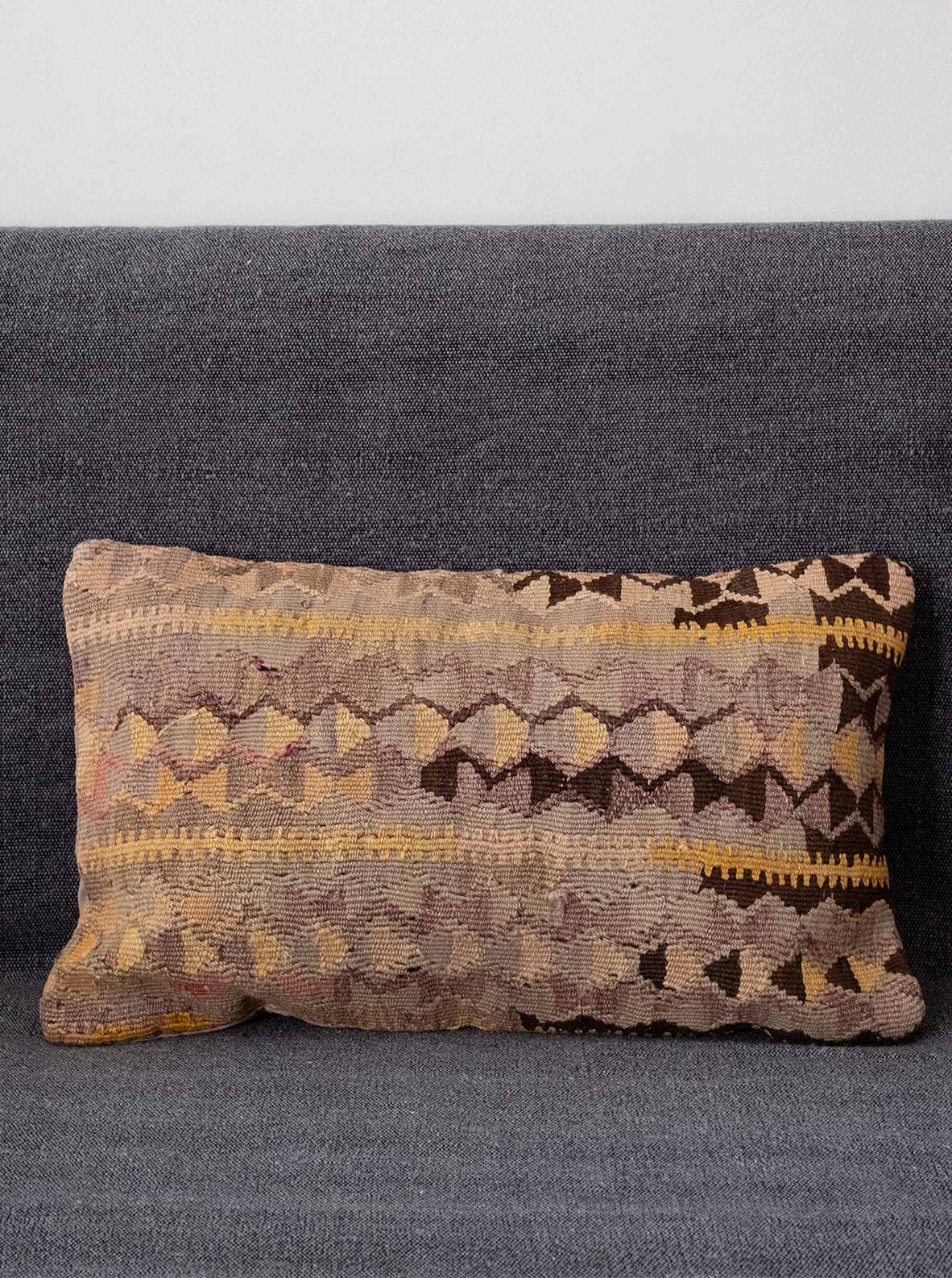Larusi - Vintage Anatolian Cushion Cover – rectangular –
